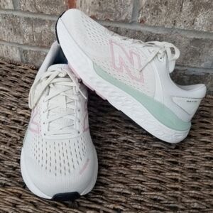 New Balance 1540 NEUTRAL Running Shoes (Women 9.5D)WIDE Walking Sneakers